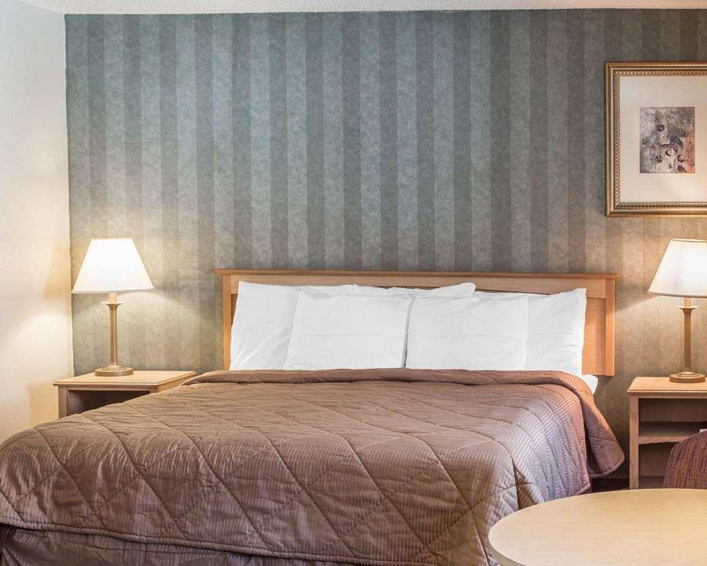 Holiday Inn Express - Santa Rosa North By Ihg Room photo