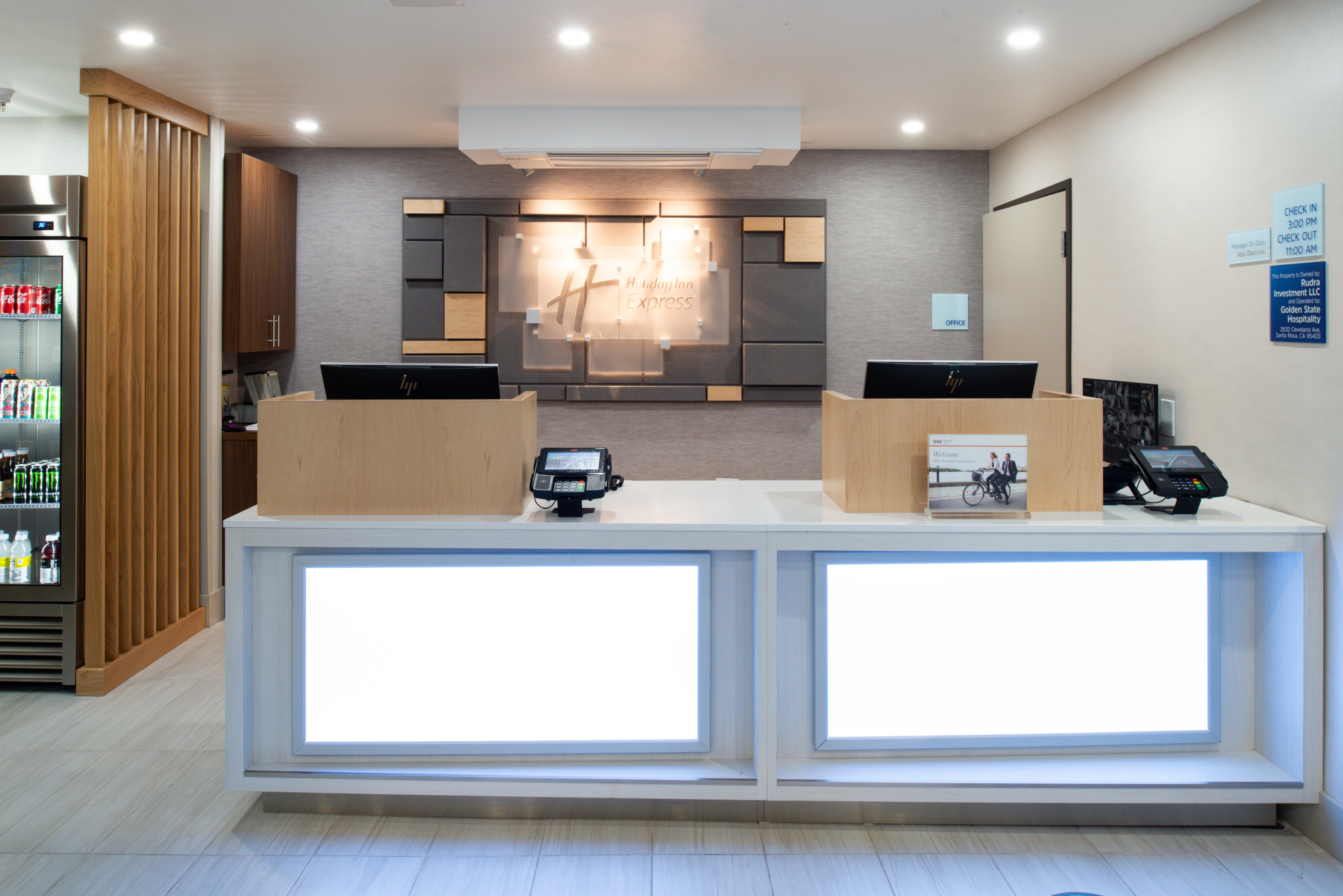 Holiday Inn Express - Santa Rosa North By Ihg Exterior photo