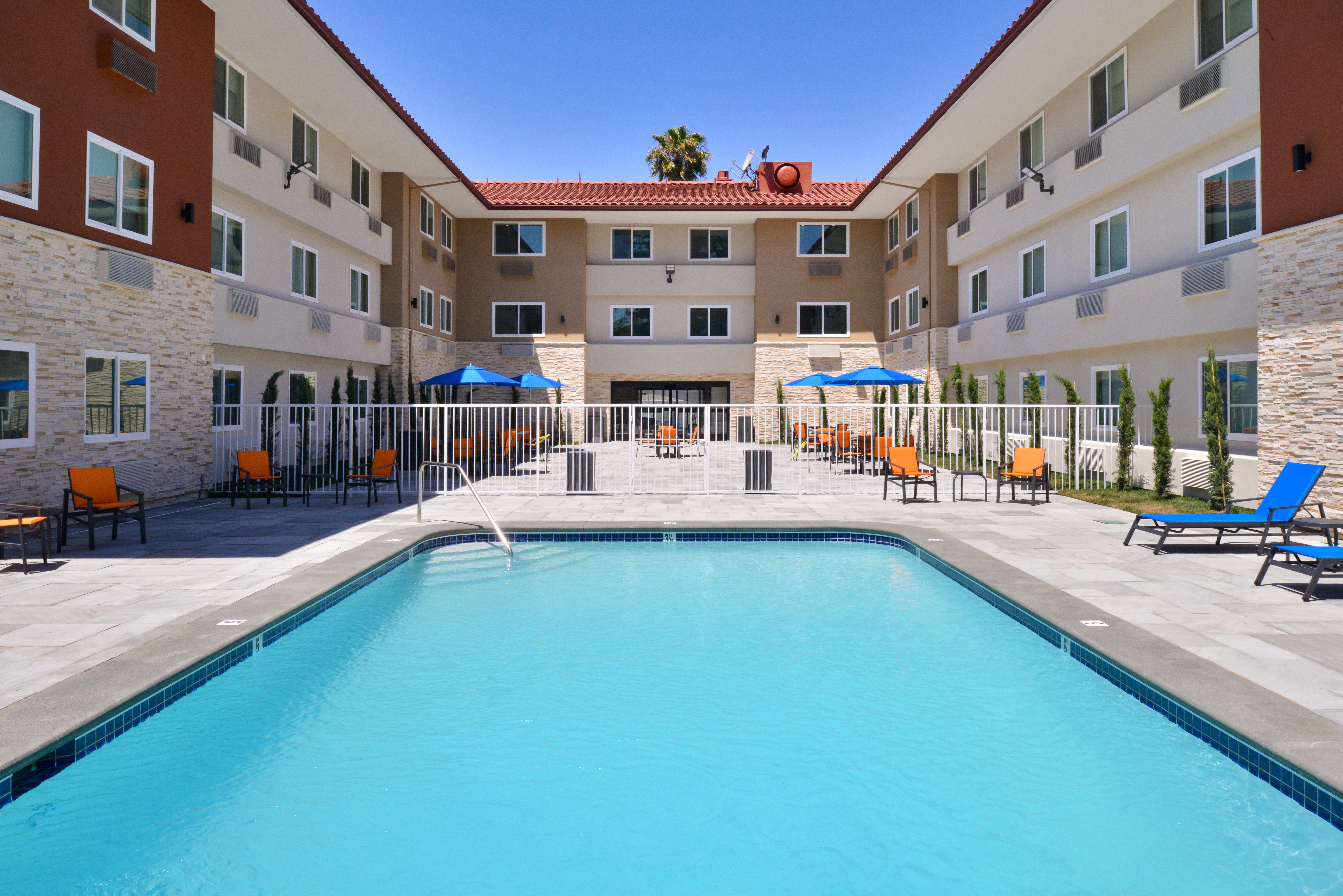 Holiday Inn Express - Santa Rosa North By Ihg Exterior photo
