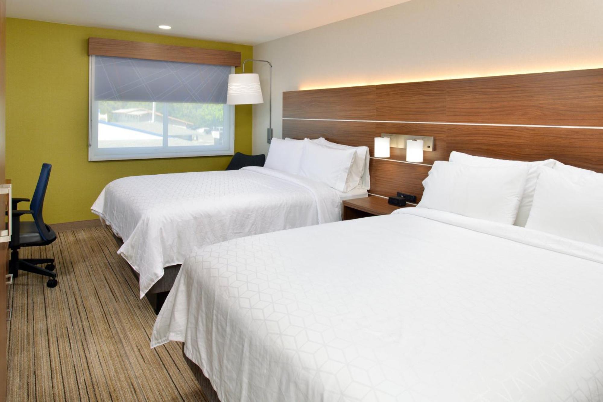 Holiday Inn Express - Santa Rosa North By Ihg Exterior photo