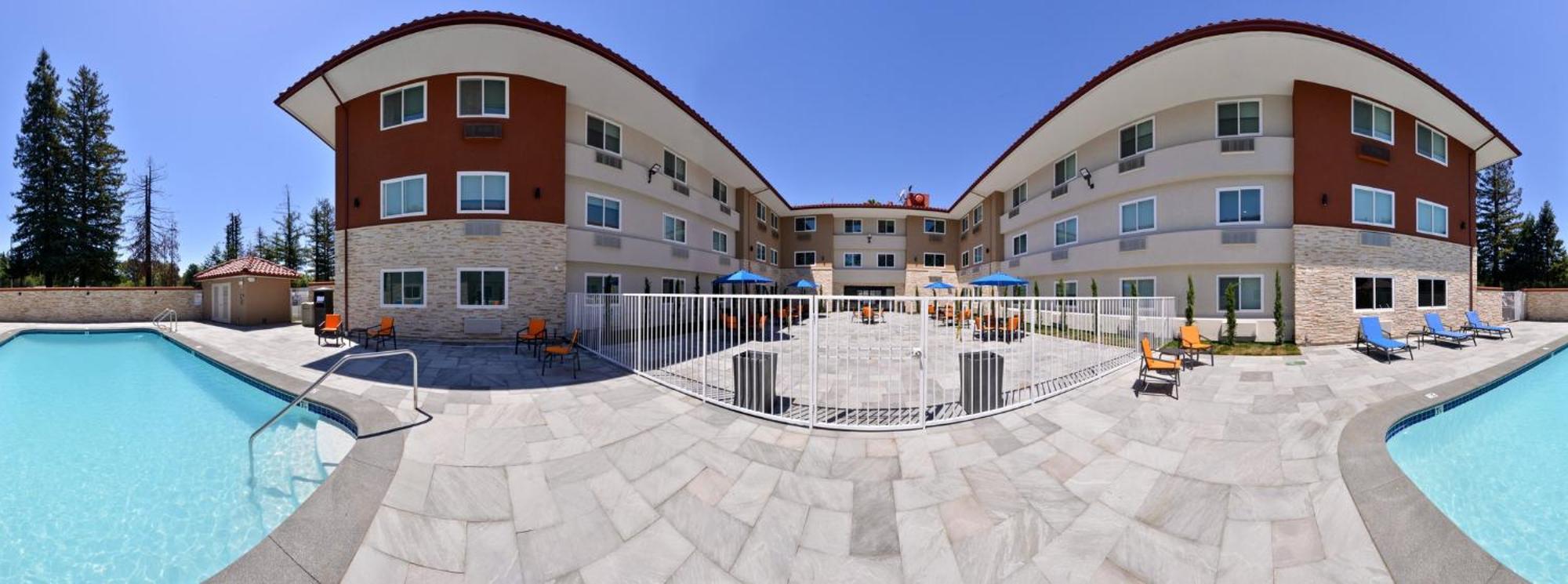Holiday Inn Express - Santa Rosa North By Ihg Exterior photo